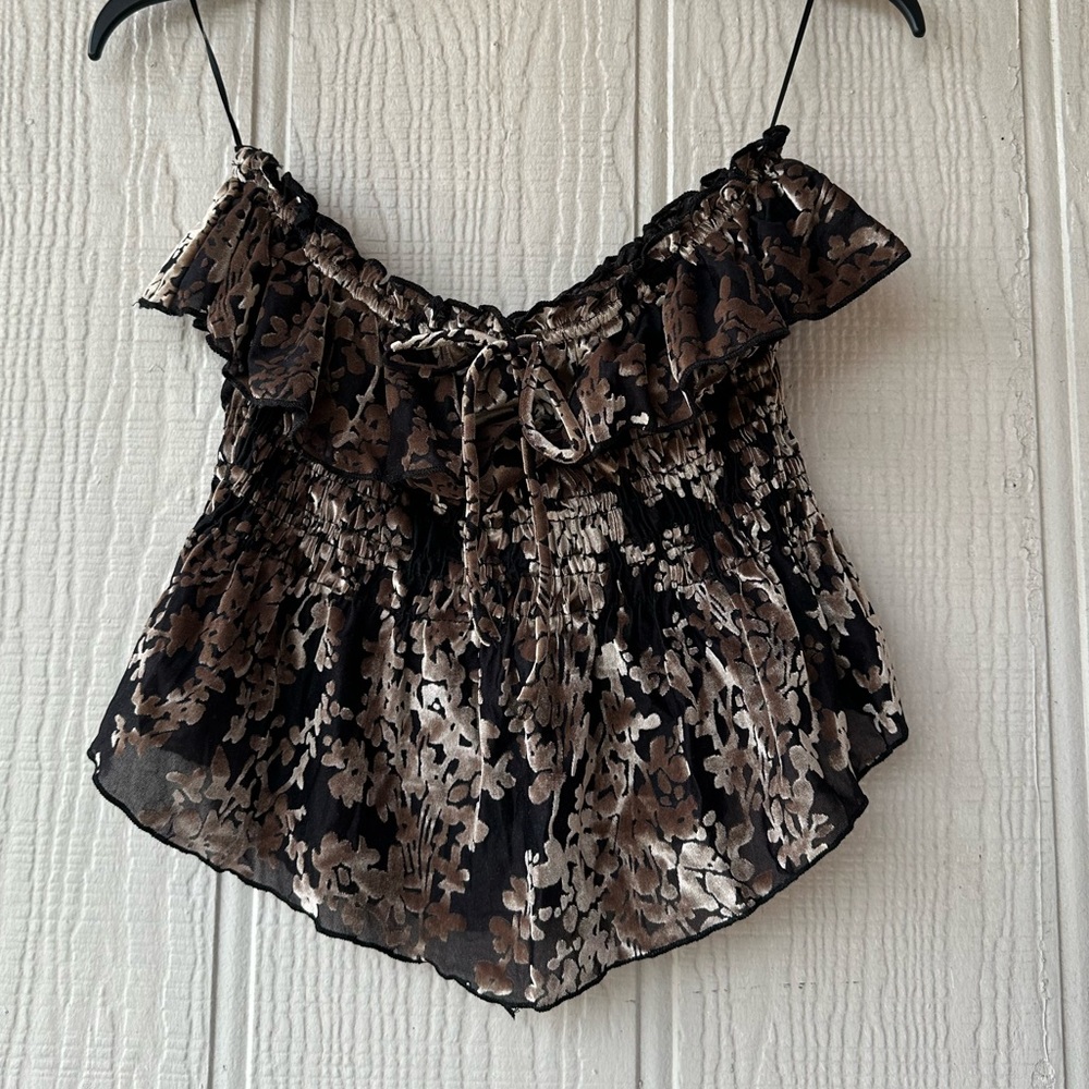 Urban Outfitters Velvet Ruffle Peplum Tube Top - Picture 3 of 11